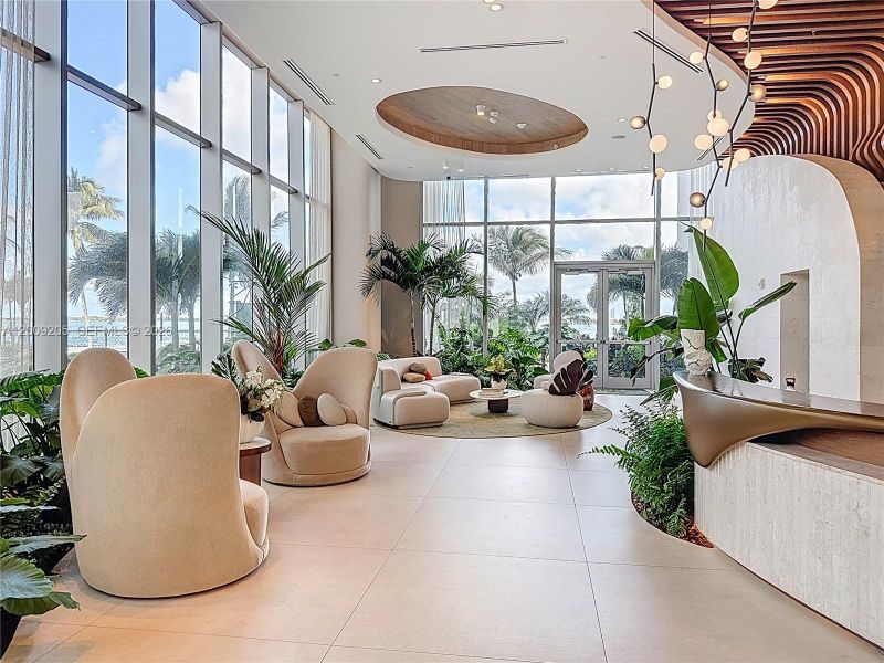 Community amenities in , Miami (Image 40).