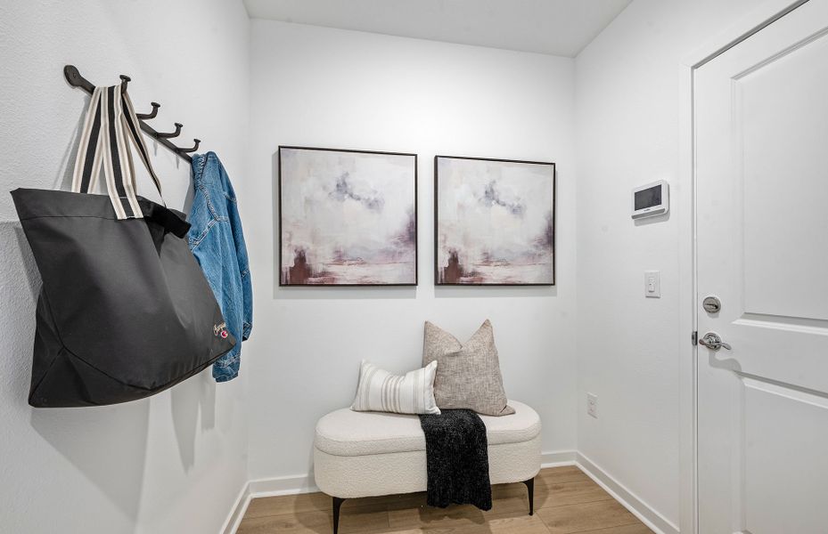 Representative furnished interior of a home built from the Pinecrest by Pulte Homes in Riversong, Parrish (Image 20).