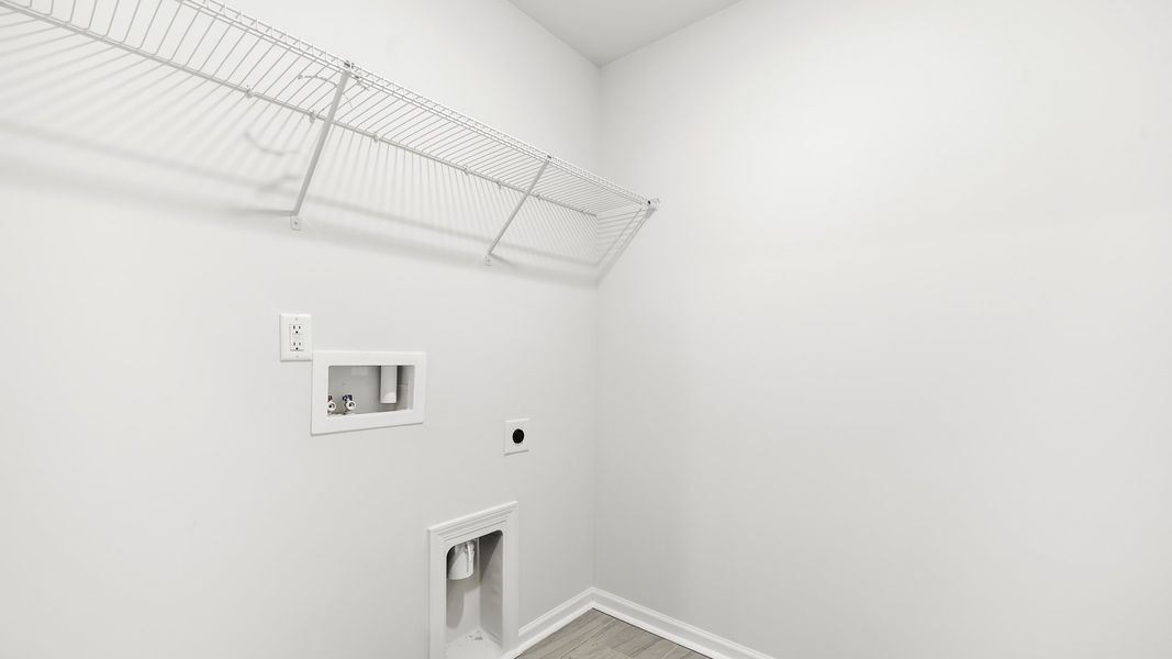 Spacious, unfurnished interior of a new home in Lybrook Village, Advance (Image 19).