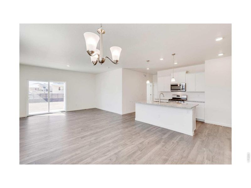Spacious, unfurnished interior of a new home in Prairie Song, Windsor (Image 17).