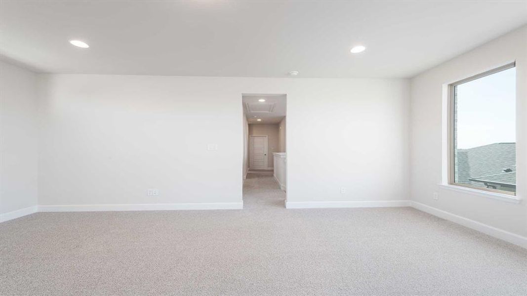 Spacious, unfurnished interior of a new home in The Heights At Uptown Celina 45', Celina (Image 20).