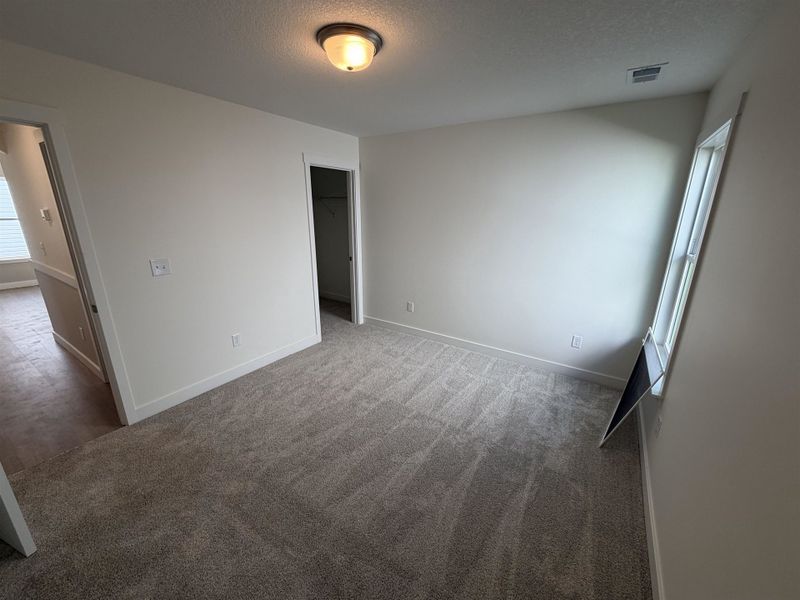 Spacious, unfurnished interior of a new home in Cleveland Meadows, Spartanburg (Image 10).