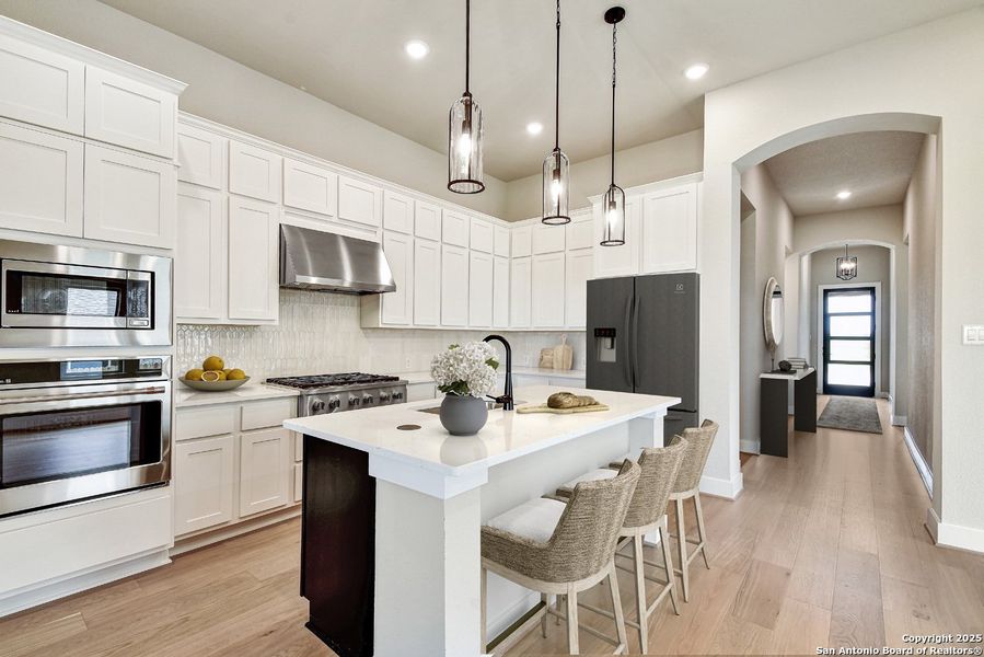 Furnished interior view inside a new home in Homestead, Schertz (Image 9). Furnished interior view inside a new home in Homestead, Schertz (Image 9).