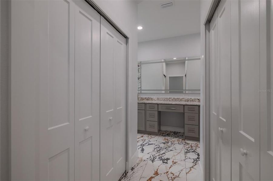 Image 40 of a home in .