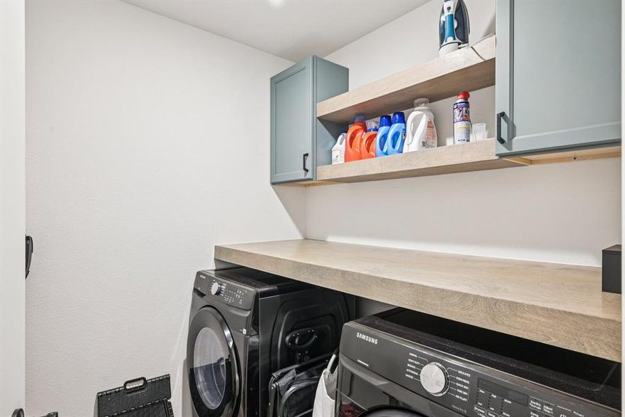 Furnished interior view inside a new home in , Venus (Image 8).