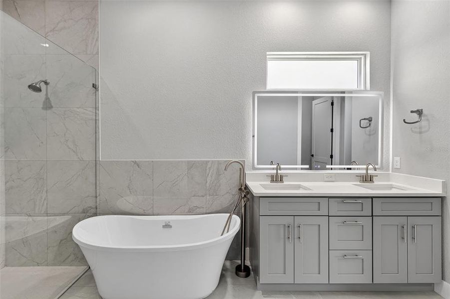 Furnished interior view inside a new home in , Port Charlotte (Image 19).