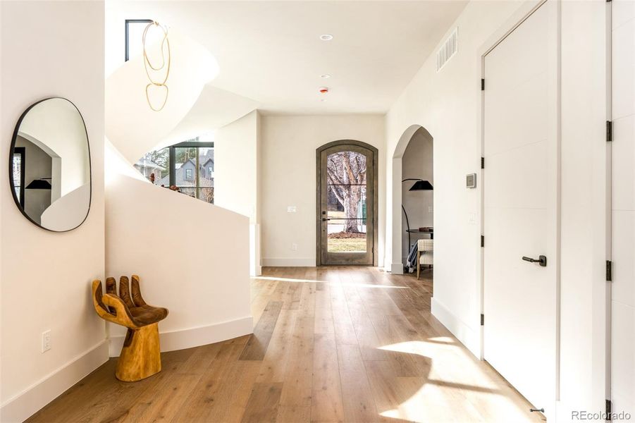 Image 37 of a home in .