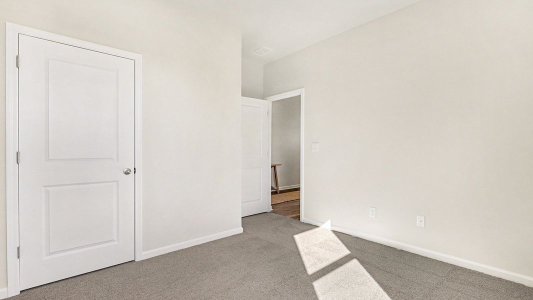 Spacious, unfurnished interior of a new home in Eden Springs, Longs (Image 20).