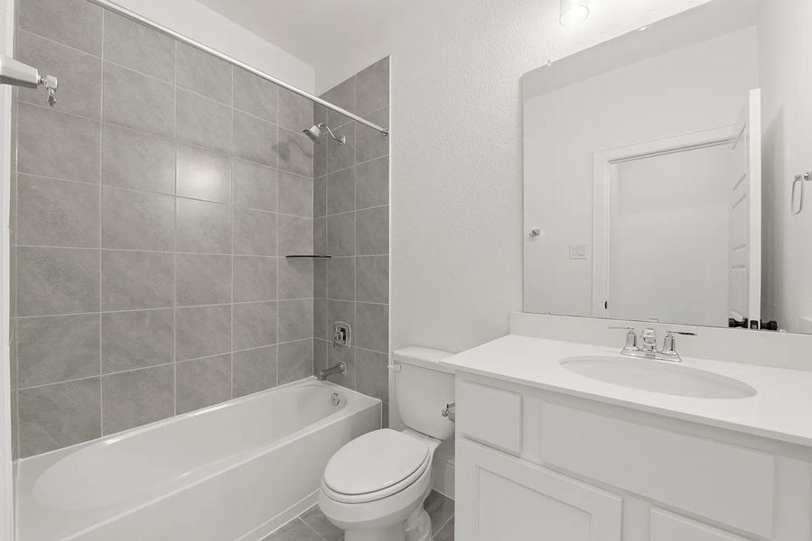 Hastings B Bathroom 2