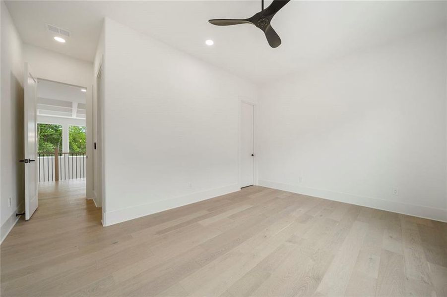 Spacious, unfurnished interior of a new home in , Lawrenceville (Image 23).
