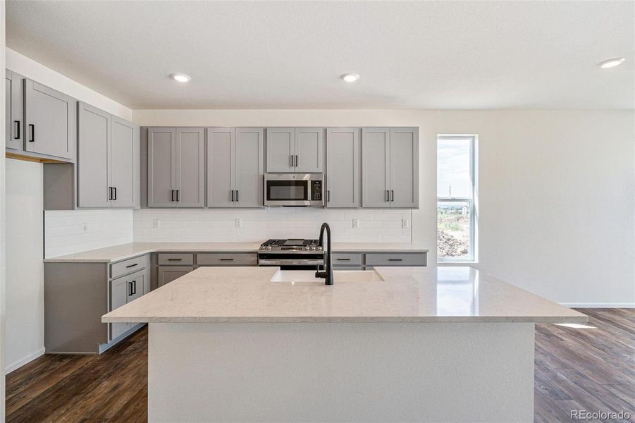 Furnished interior view inside a new home in Turnberry, Commerce City (Image 9).