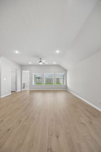 Spacious, unfurnished interior of a new home in Riviera Pines, Huffman (Image 31). Spacious, unfurnished interior of a new home in Riviera Pines, Huffman (Image 31).