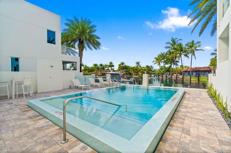 221 Shore Ct Community Pool 2 221 Shore Ct Community Pool 2