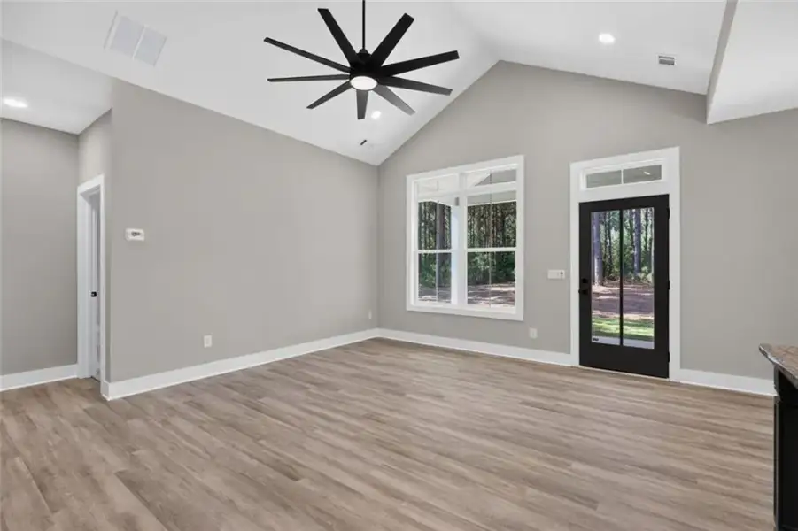 Spacious, unfurnished interior of a new home in , Dallas (Image 20). Spacious, unfurnished interior of a new home in , Dallas (Image 20).