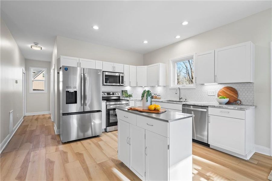 Furnished interior view inside a new home in , Gainesville (Image 10).