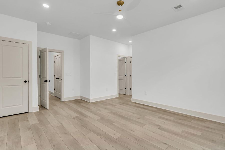 Spacious, unfurnished interior of a new home in , North Charleston (Image 35). Spacious, unfurnished interior of a new home in , North Charleston (Image 35).