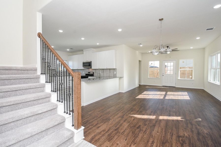 Spacious, unfurnished interior of a new home in , Houston (Image 19).