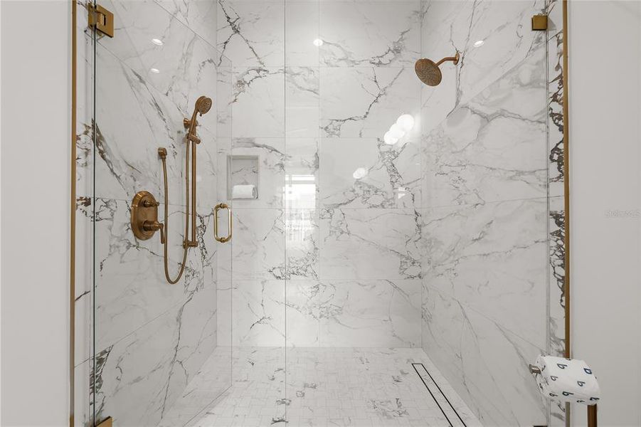 Image 90 of a home in .