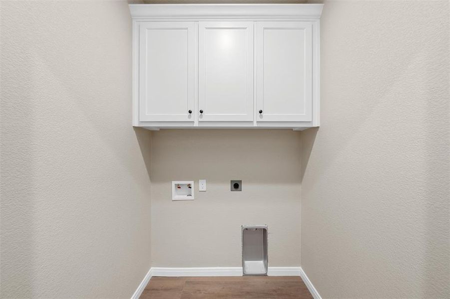 Spacious, unfurnished interior of a new home in , Waco (Image 15).