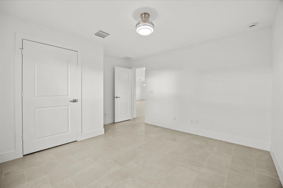 22-hag in-19 22-hag in-19