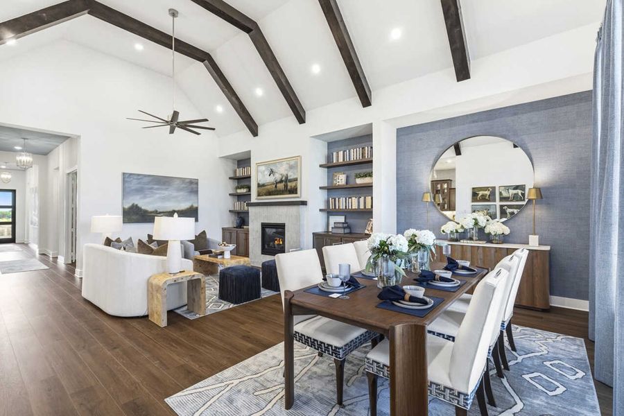 Dining Room/Family Room Dining Room/Family Room
