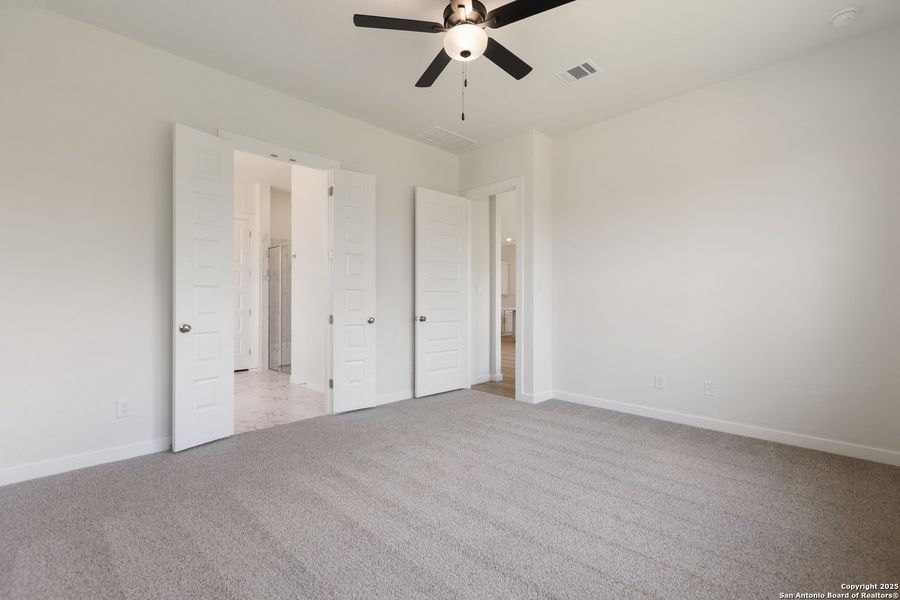Spacious, unfurnished interior of a new home in Veramendi, New Braunfels (Image 15). Spacious, unfurnished interior of a new home in Veramendi, New Braunfels (Image 15).