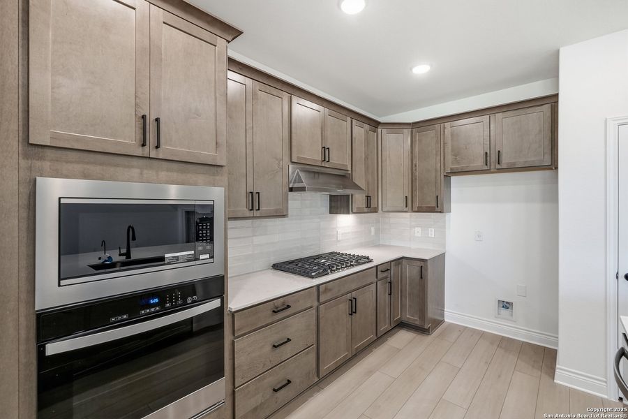 Furnished interior view inside a new home in Davis Ranch, San Antonio (Image 4). Furnished interior view inside a new home in Davis Ranch, San Antonio (Image 4).