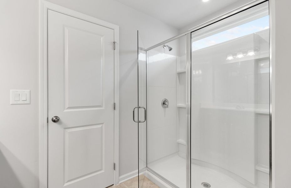 Owner's Bathroom Owner's Bathroom