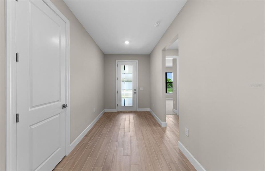 Spacious, unfurnished interior of a new home in , North Port (Image 29).