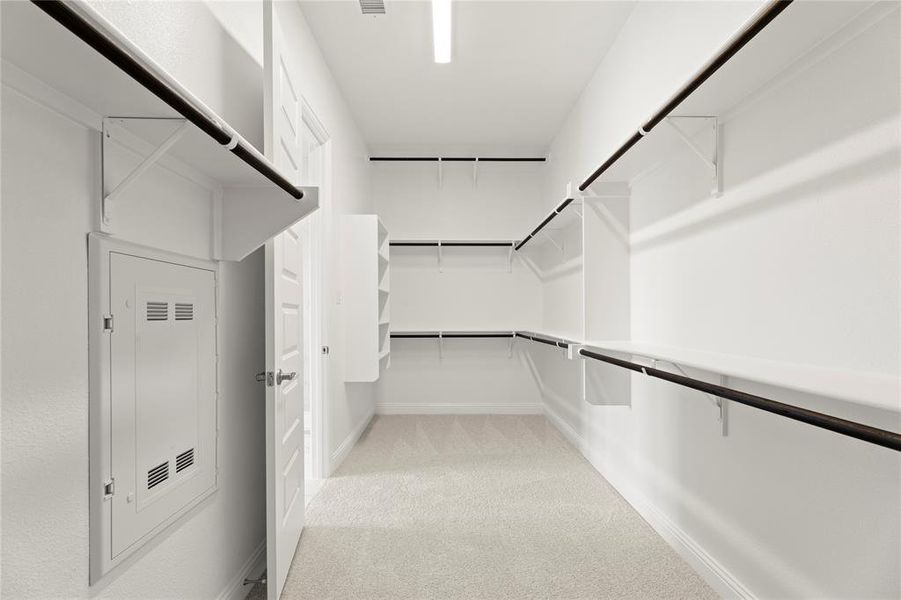 Spacious, unfurnished interior of a new home in River Ranch, Van Alstyne (Image 17). Spacious, unfurnished interior of a new home in River Ranch, Van Alstyne (Image 17).