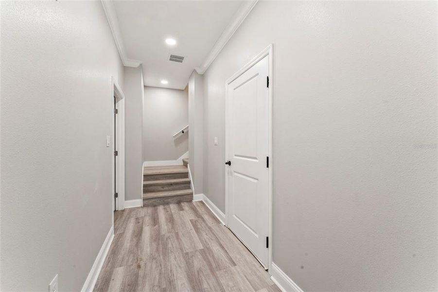 Spacious, unfurnished interior of a new home in , Tampa (Image 15).