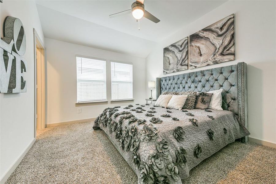 Image 21 of a home in City Gate.