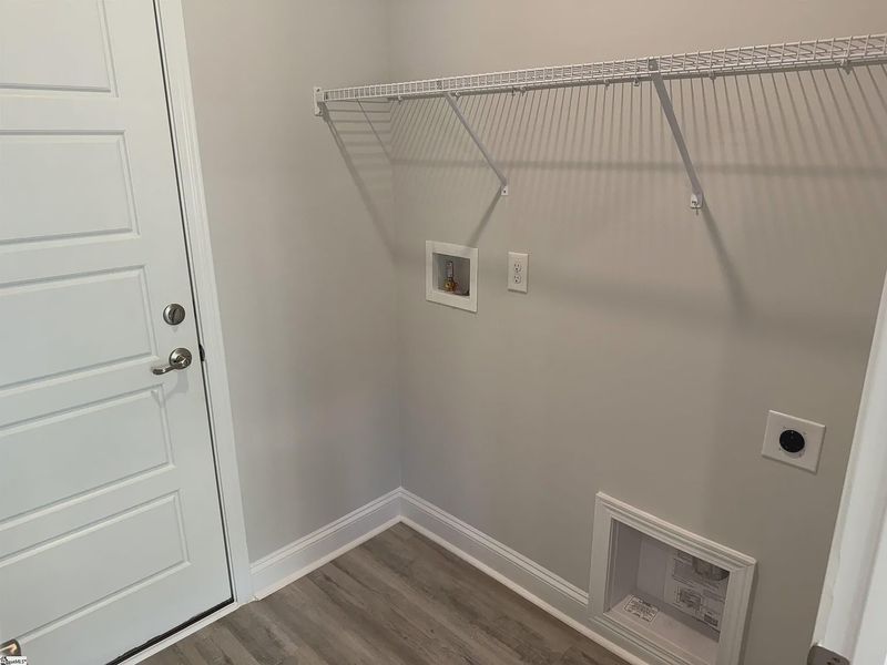 Spacious, unfurnished interior of a new home in Bracken Woods, Piedmont (Image 12).