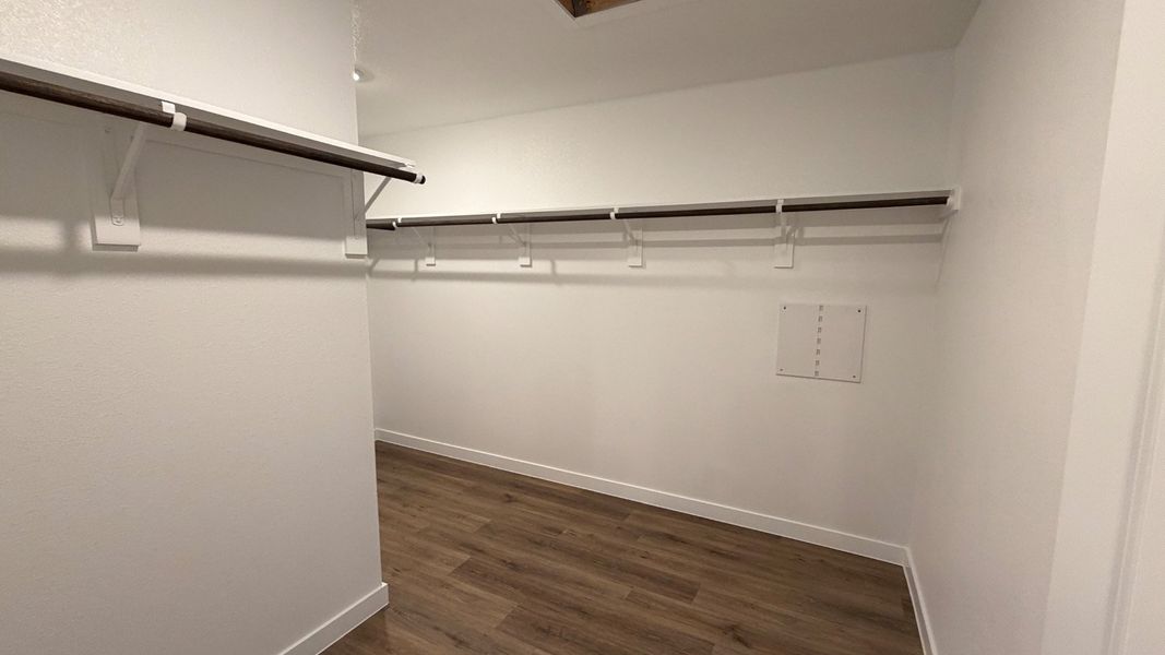 Spacious, unfurnished interior of a new home in The Lakes Northwest, Corpus Christi (Image 39).