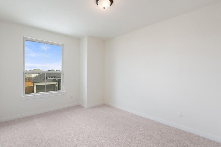 Spacious, unfurnished interior of a new home in Heritage, Dripping Springs (Image 31).