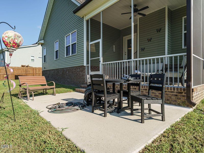 036-1280x960-patio 036-1280x960-patio