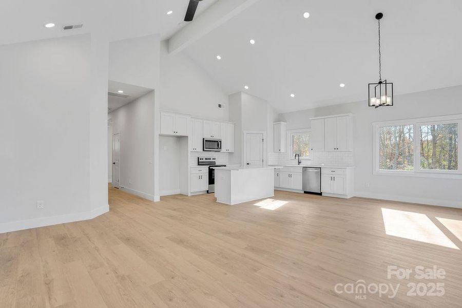 Spacious, unfurnished interior of a new home in , Lincolnton (Image 21).