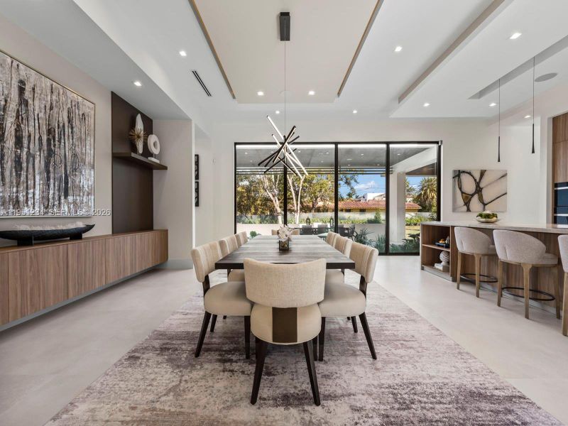 Community amenities in , Palmetto Bay (Image 51).