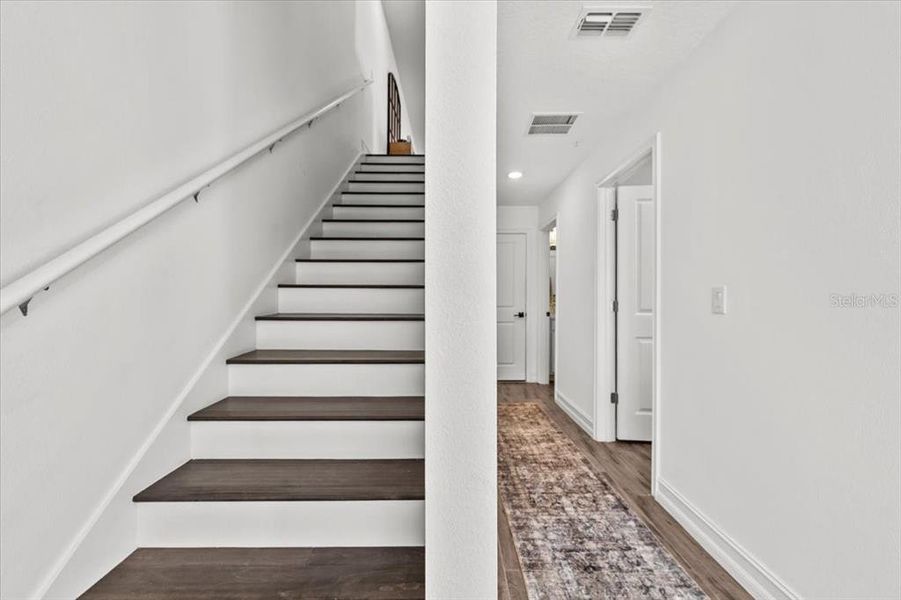 Spacious, unfurnished interior of a new home in , Tampa (Image 22).