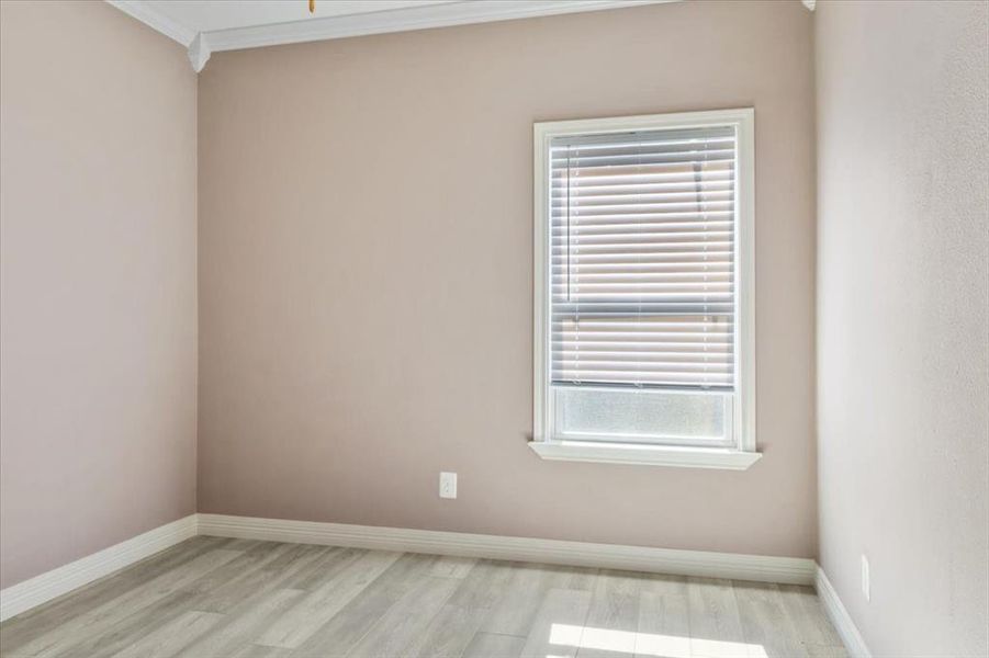 Spacious, unfurnished interior of a new home in , Corsicana (Image 34).