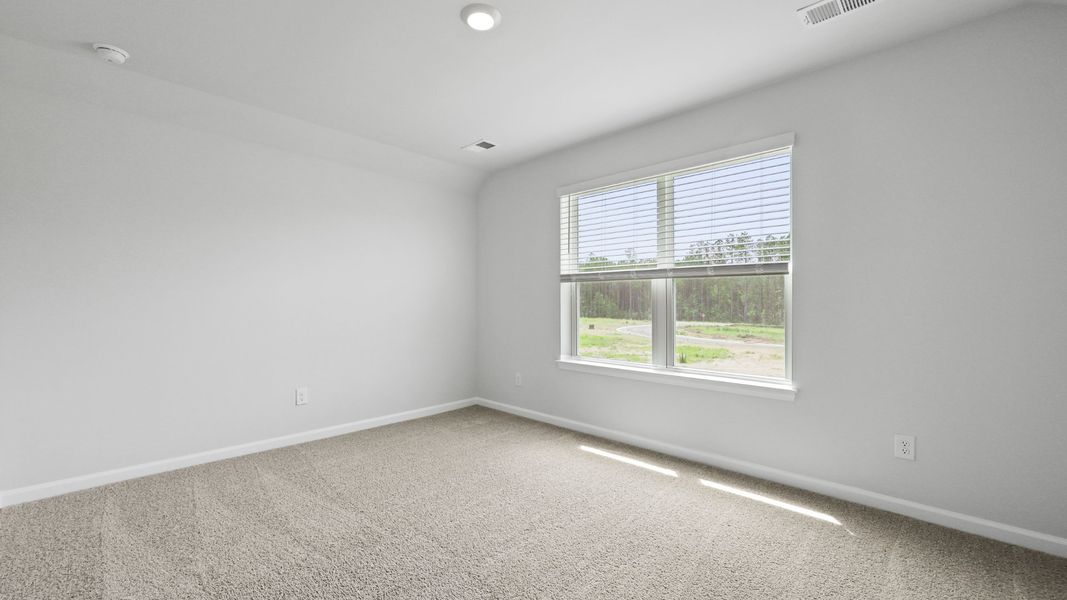 Representative unfurnished interior of a home built from the Darby-Exp by D.R. Horton in Hillcrest, Ravenel (Image 39).