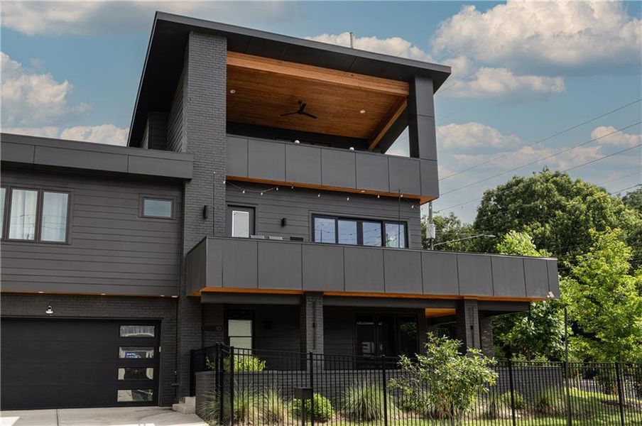 Front exterior of a new home in , Atlanta, GA, highlighting curb appeal (Image 2). Front exterior of a new home in , Atlanta, GA, highlighting curb appeal (Image 2).