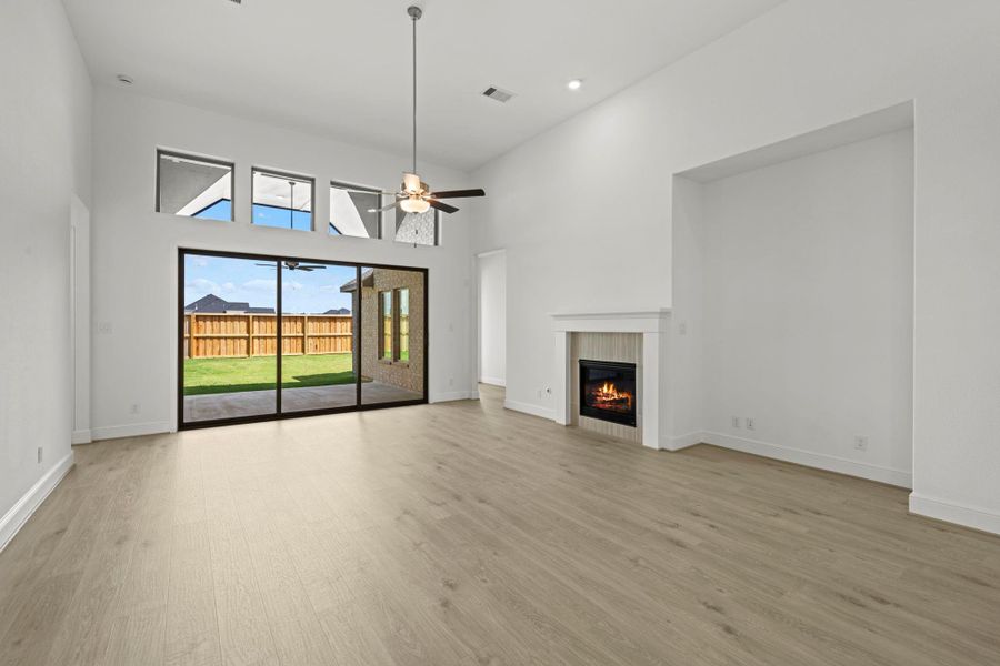 Spacious, unfurnished interior of a new home in Dunham Pointe, Cypress (Image 29). Spacious, unfurnished interior of a new home in Dunham Pointe, Cypress (Image 29).