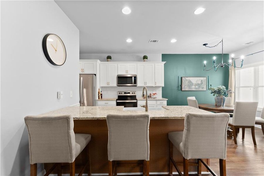 Furnished interior view inside a new home in , Jefferson (Image 13).