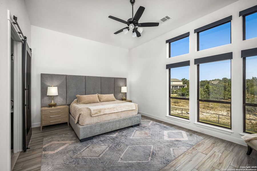 Furnished interior view inside a new home in Vintage Oaks, New Braunfels (Image 4). Furnished interior view inside a new home in Vintage Oaks, New Braunfels (Image 4).