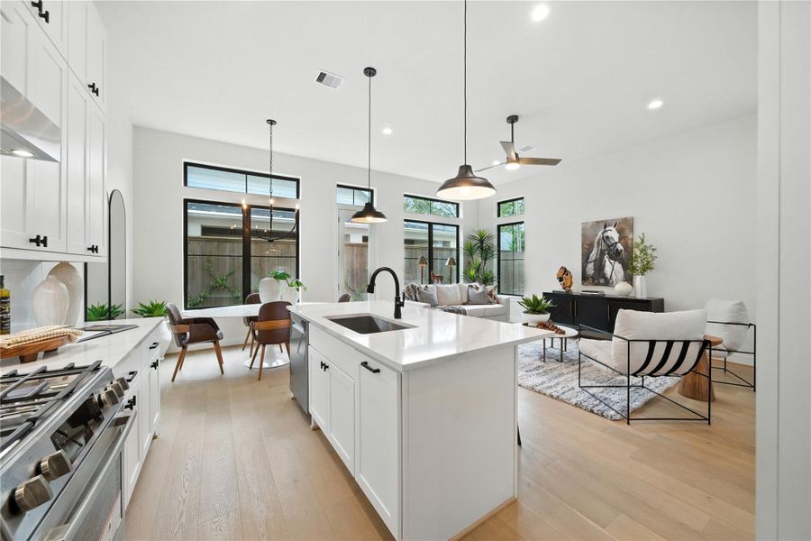Furnished interior view inside a new home in Spring Valley Creek, Houston (Image 35). Furnished interior view inside a new home in Spring Valley Creek, Houston (Image 35).