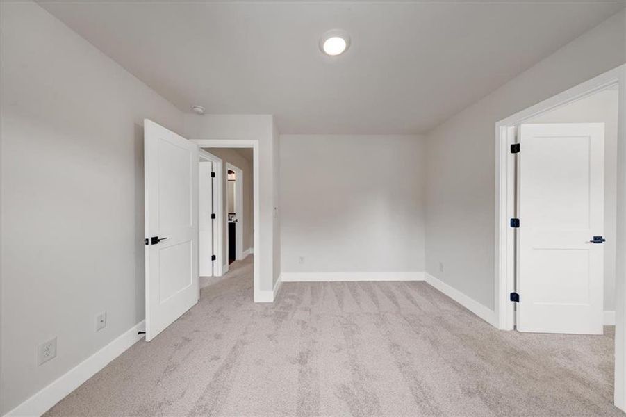 Spacious, unfurnished interior of a new home in Canterbury Villas, Carrollton (Image 18).