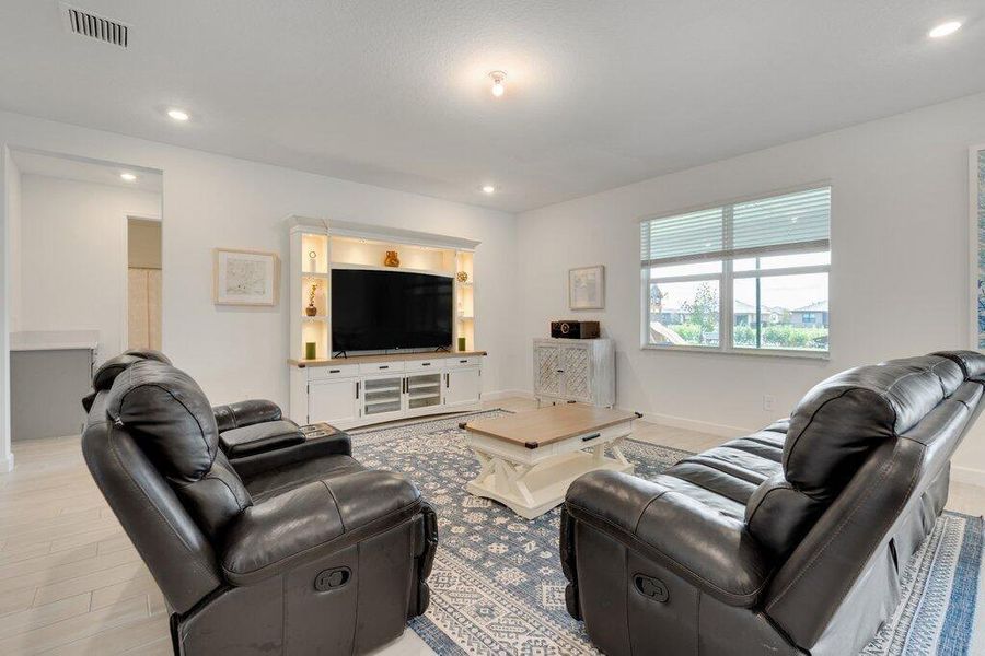 Living Room R.jpeg-SMALL Living Room R.jpeg-SMALL