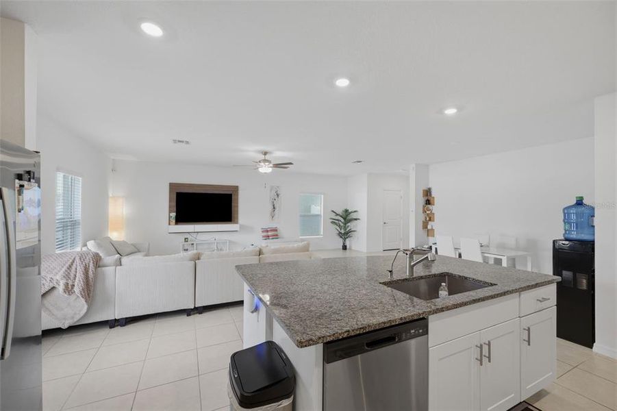 Furnished interior view inside a new home in , Zephyrhills (Image 10).