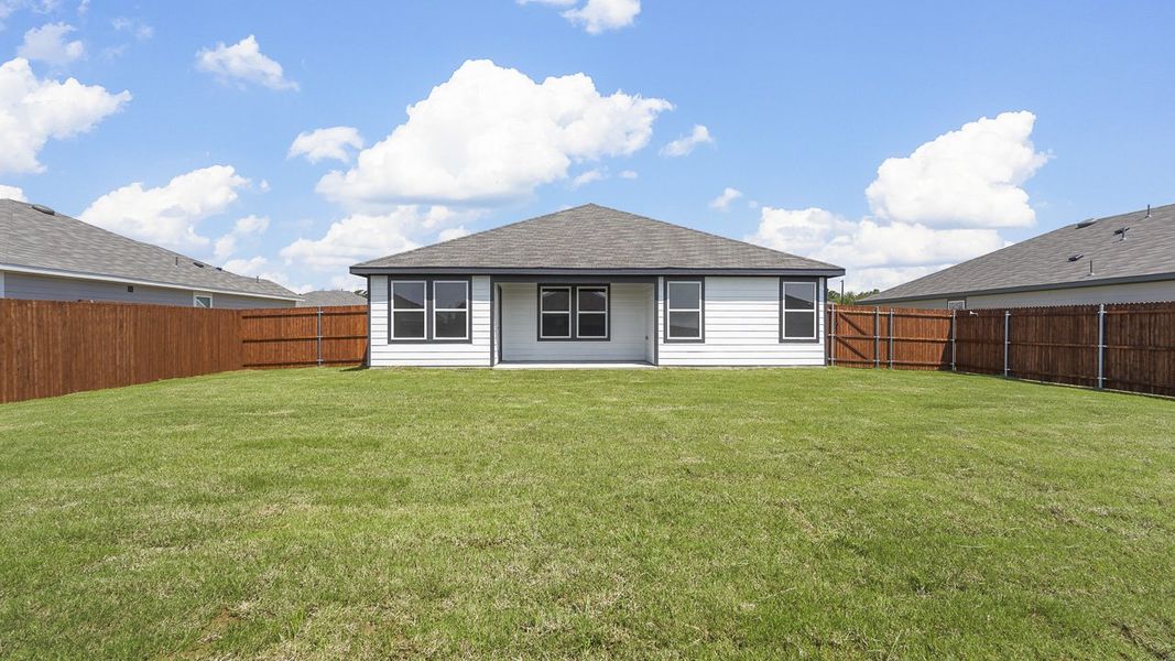 Representative exterior details of a home built from the Bellvue by D.R. Horton in Corsicana Commons, Corsicana (Image 3). Representative exterior details of a home built from the Bellvue by D.R. Horton in Corsicana Commons, Corsicana (Image 3).